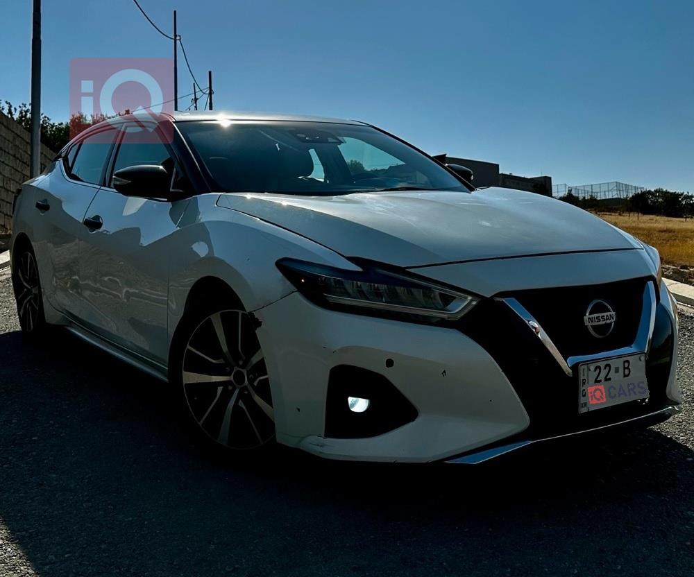 نيسان ماكسيما